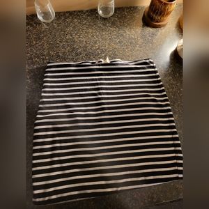 Black & White Stretchy Pencil Skirt